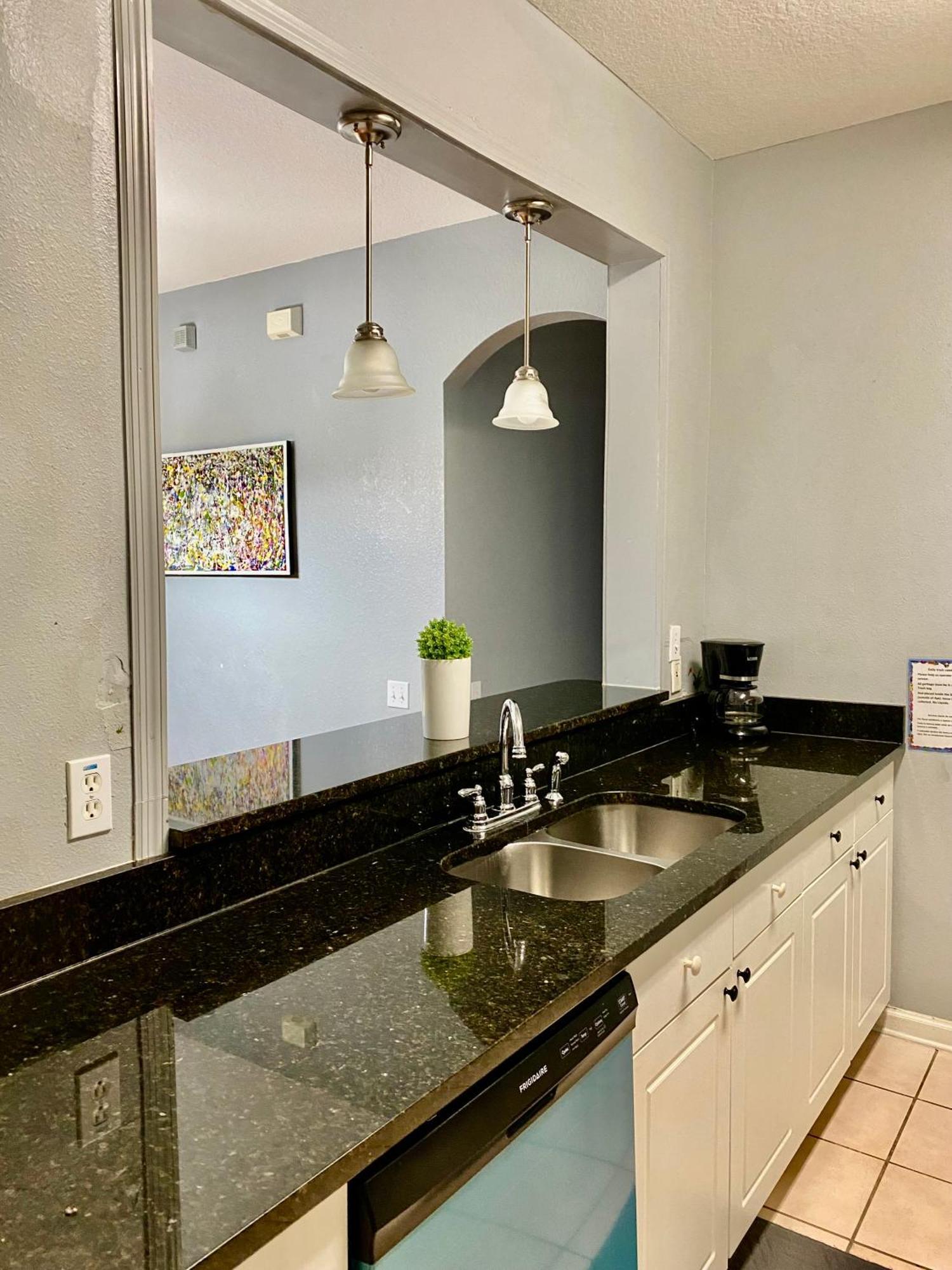 3 Bedroom Resort Style Condo, 3 Miles To Disney! キシミー エクステリア 写真